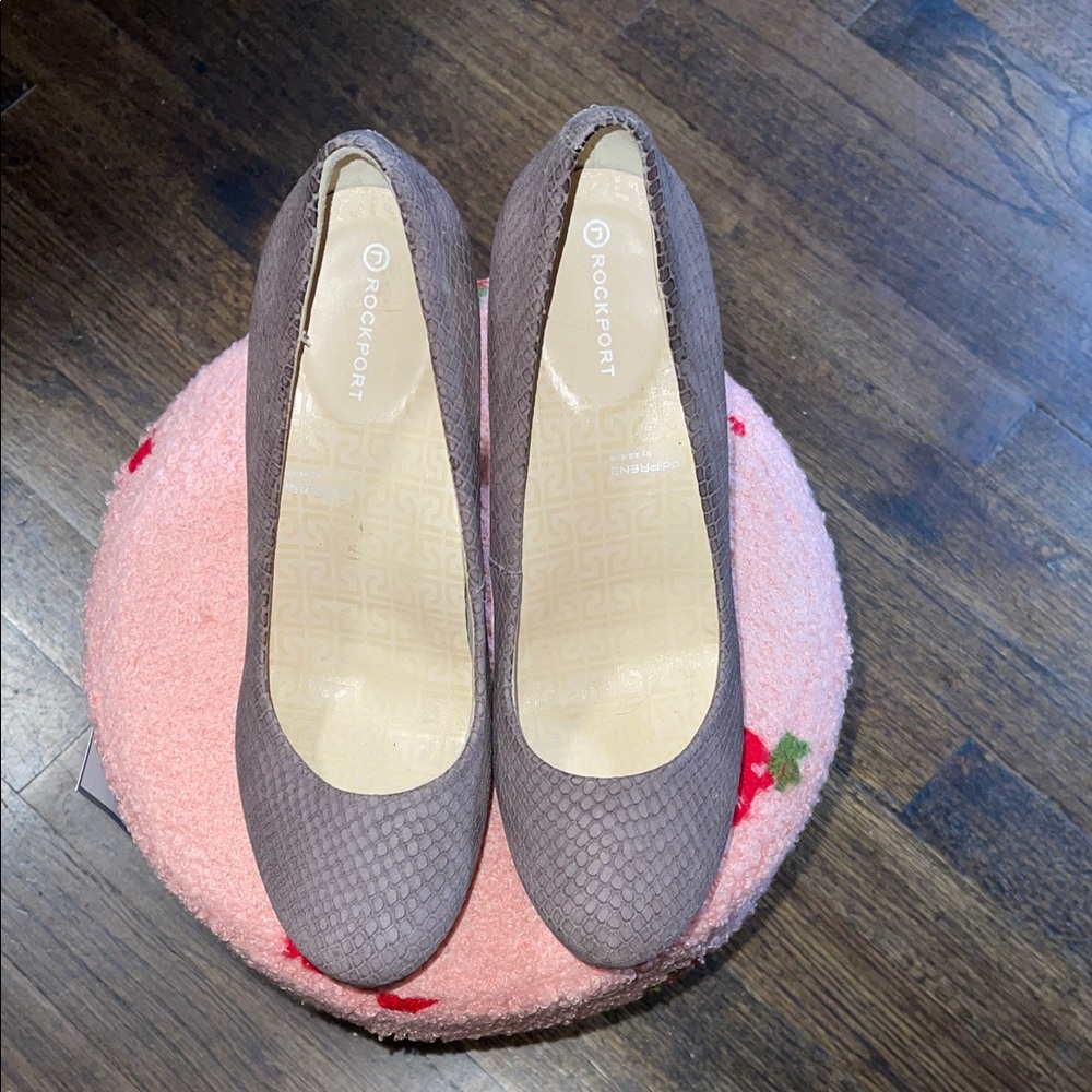 Rockport Women's Textured Brown Pump heels (Preloved)